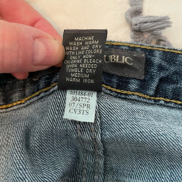 Bootcut Banana Republic flap pocket jeans! - Picture 7 of 7